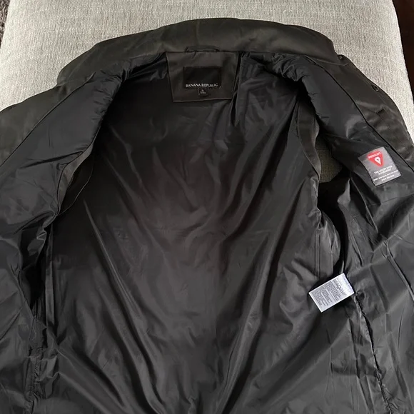 Banana Republic Men's Dark Grey Prima Loft Puffer Vest Sz: Small - Picture 4 of 8